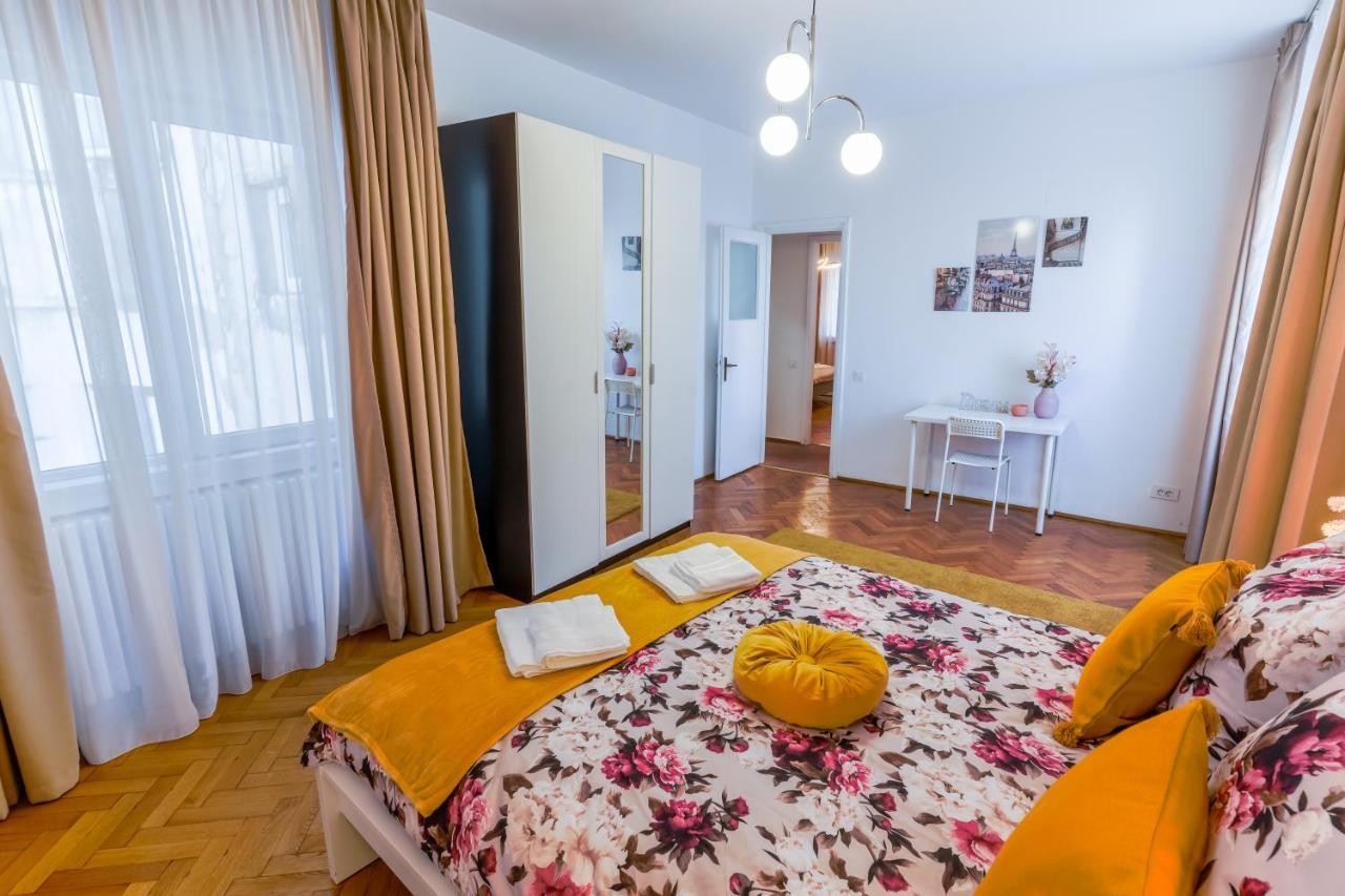 Ultracentral Golden Gatehouse 3 Bdrm Bucharest Exterior photo